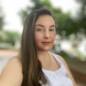 Meet your Posher, Diana marcela